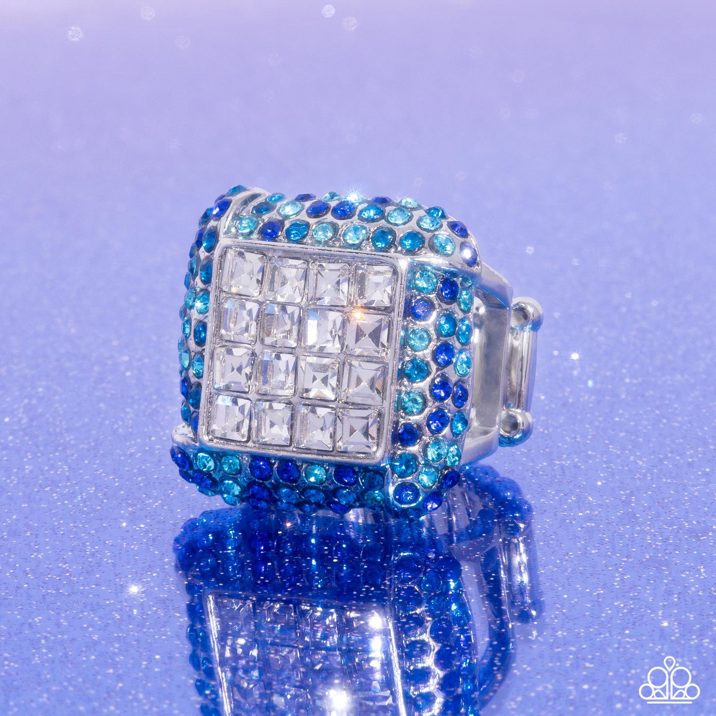 Medium SQUARE - Blue ring