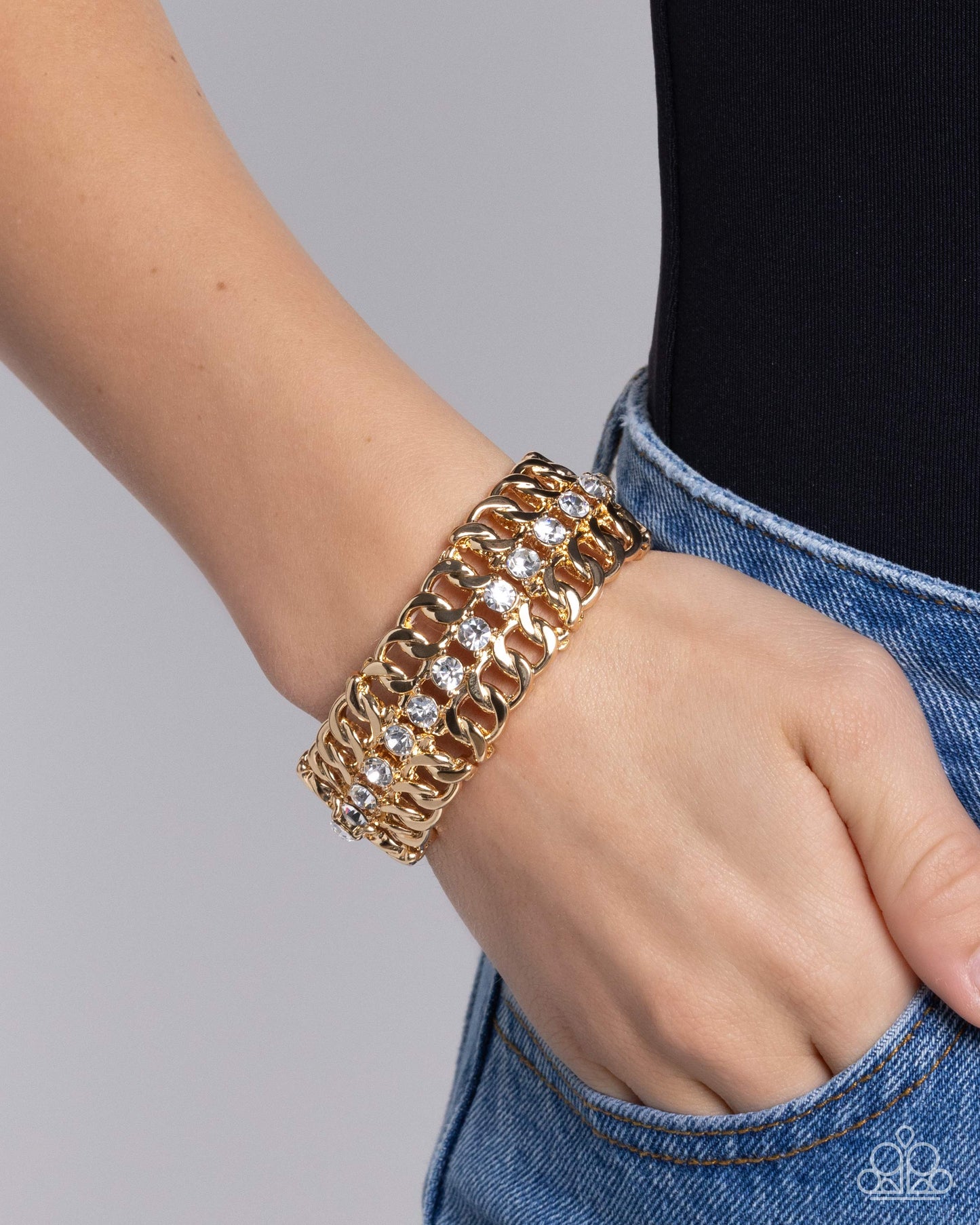 Secure Shimmer - Gold bracelet