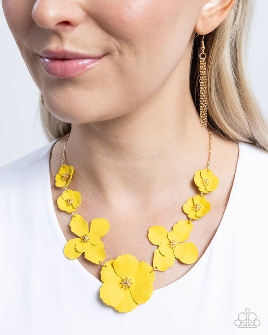 Arranged Aria - Yellow necklace