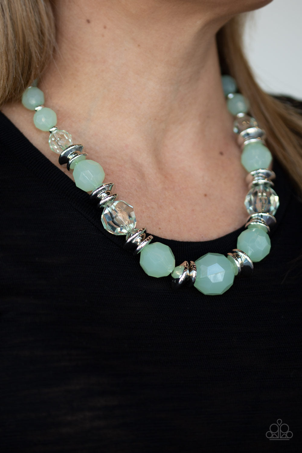 Dine and Dash - Green necklace-Vintage