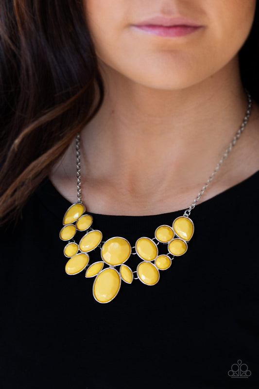 Demi-Diva - Yellow necklace -Vintage