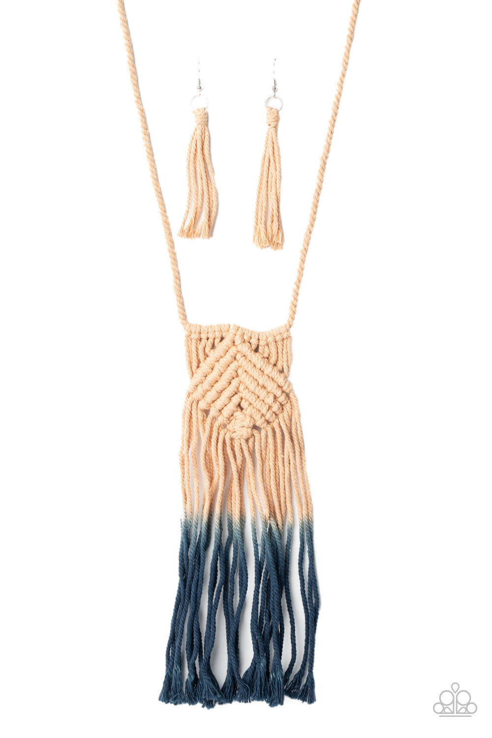 Look At MACRAME Now - Blue necklace - vintage