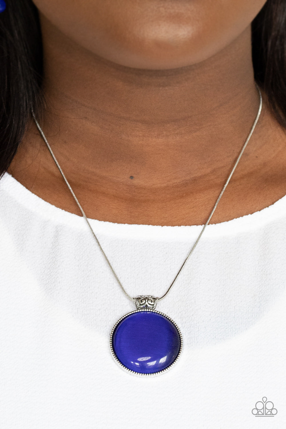 Look Into My Aura - Blue necklace