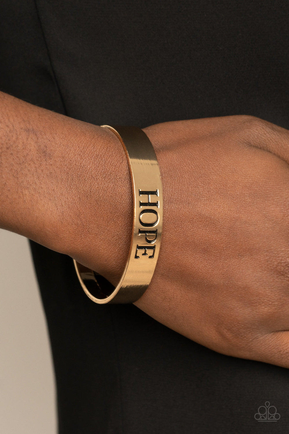 Hope Makes The World Go Round - Gold bracelet