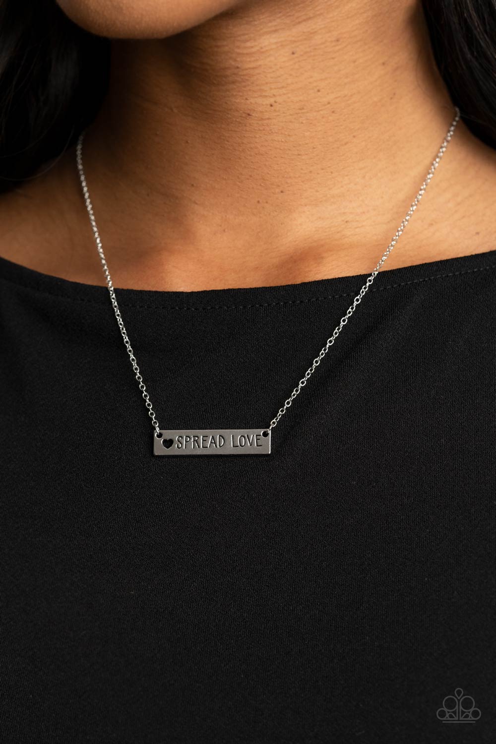 Spread Love - Silver necklace