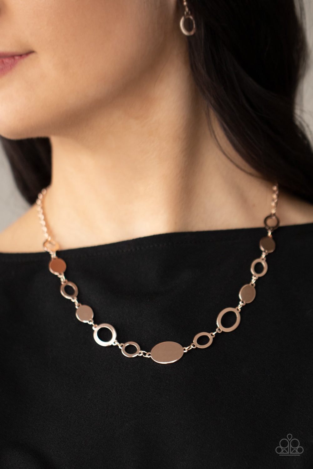 Working OVAL-time - Rose Gold necklace