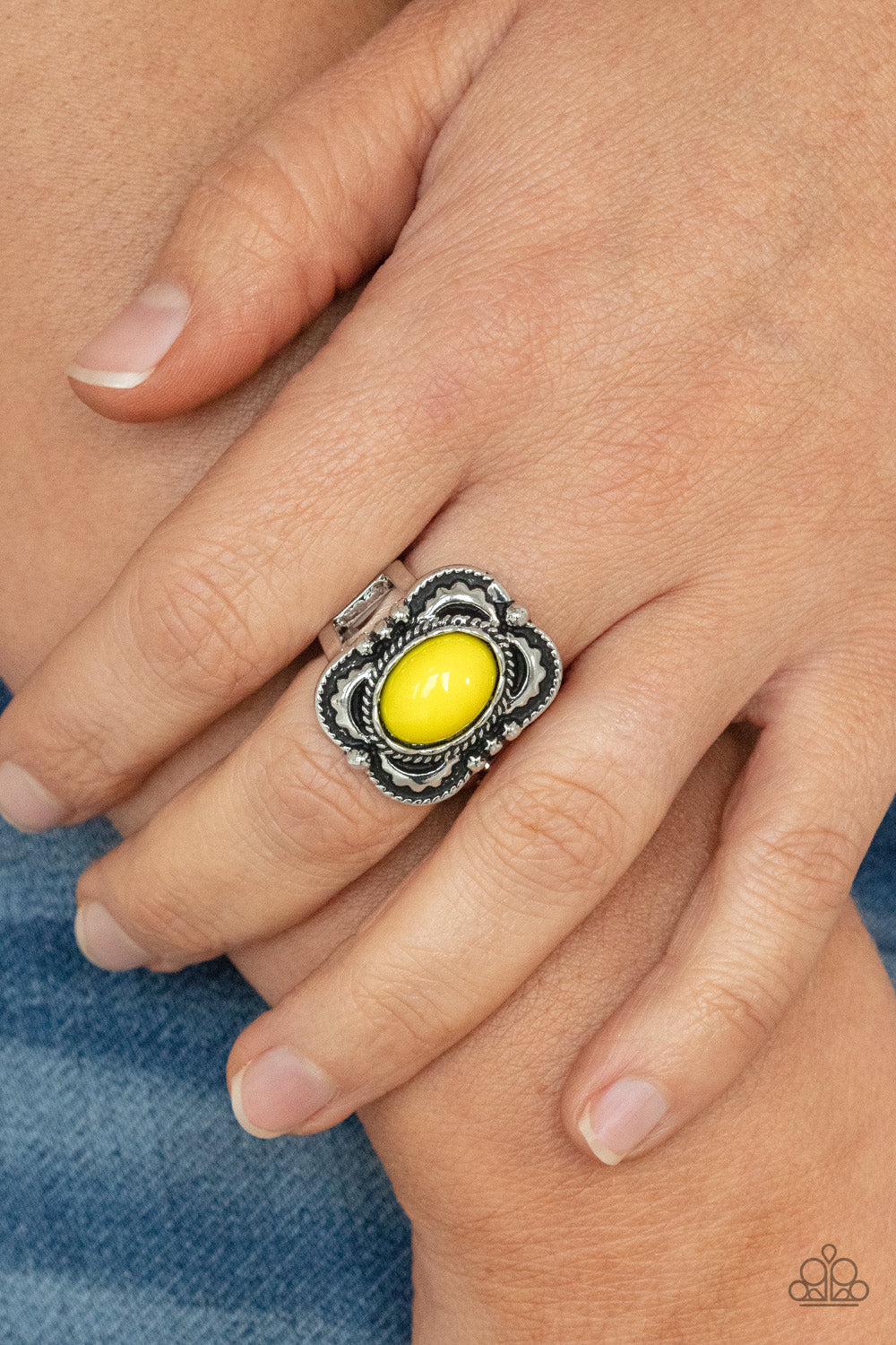 Vivaciously Vibrant - Yellow ring