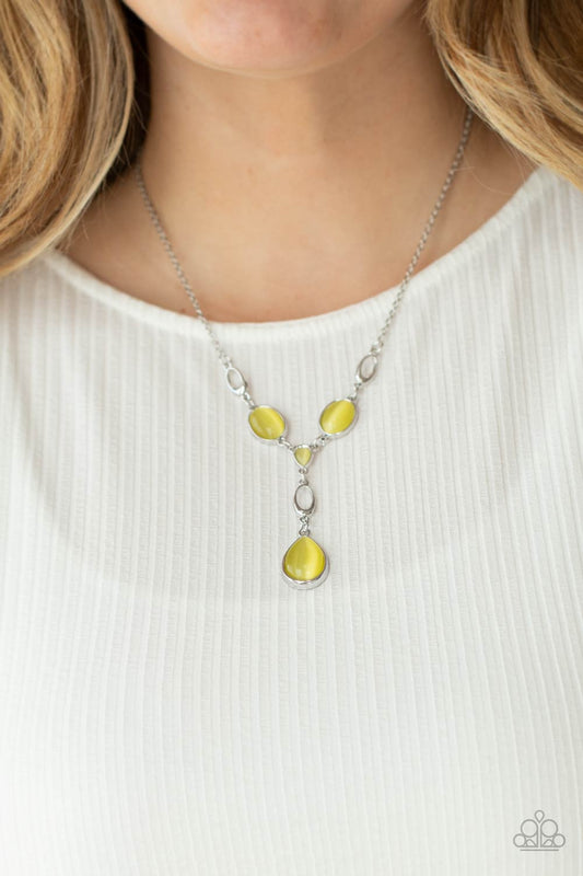 Ritzy Refinement - Yellow necklace