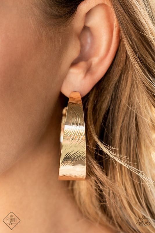 Curve Crushin - Gold earrings -fashion fix