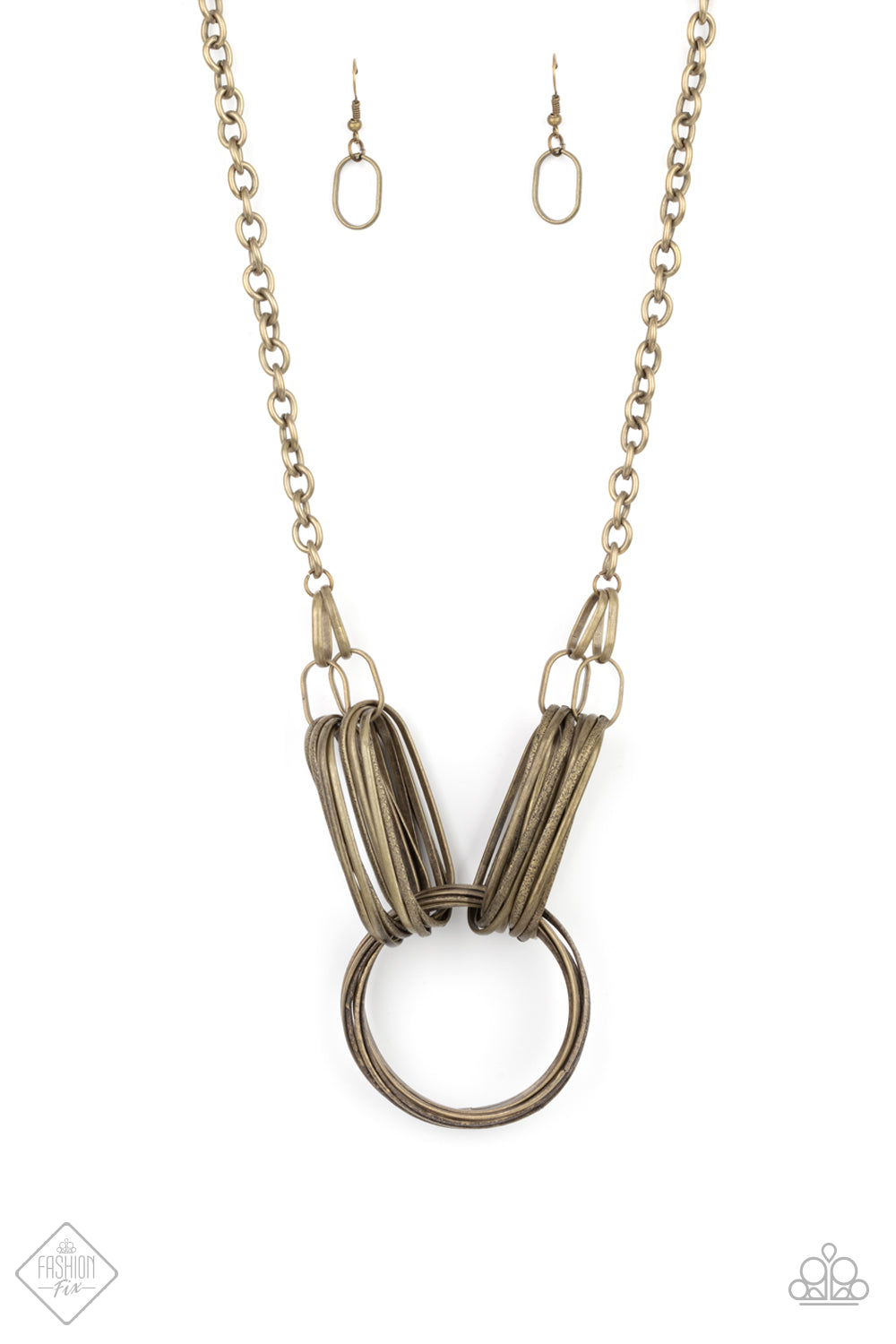 Lip Sync Links - Brass necklace fashion fix