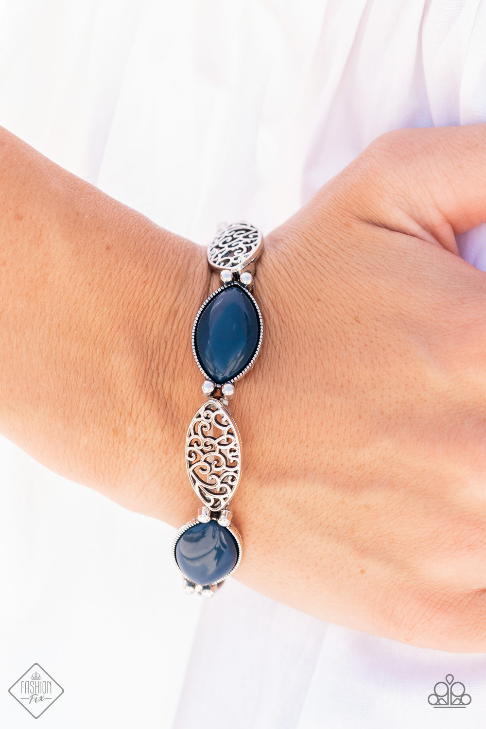 Garden Rendezvous - Blue bracelet (fashion fix oct)