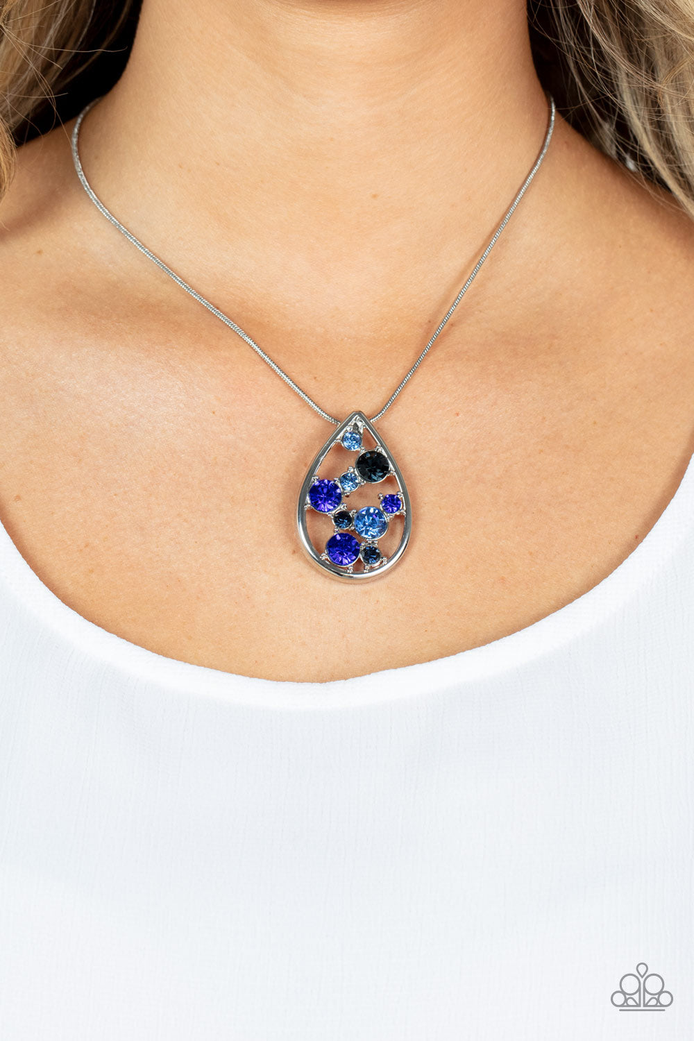 Seasonal Sophistication - Blue necklace