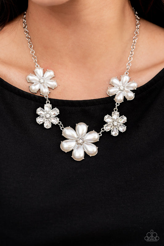 Fiercely Flowering - White   necklace  (Life of the party Dec 21')