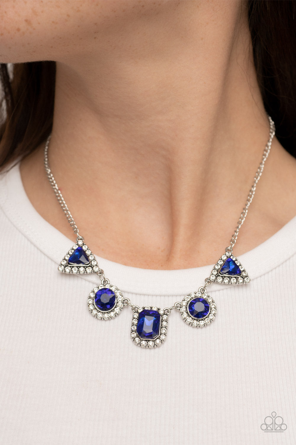 Posh Party Avenue - Blue necklace