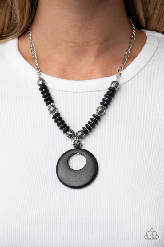 Oasis Goddess - Black necklace