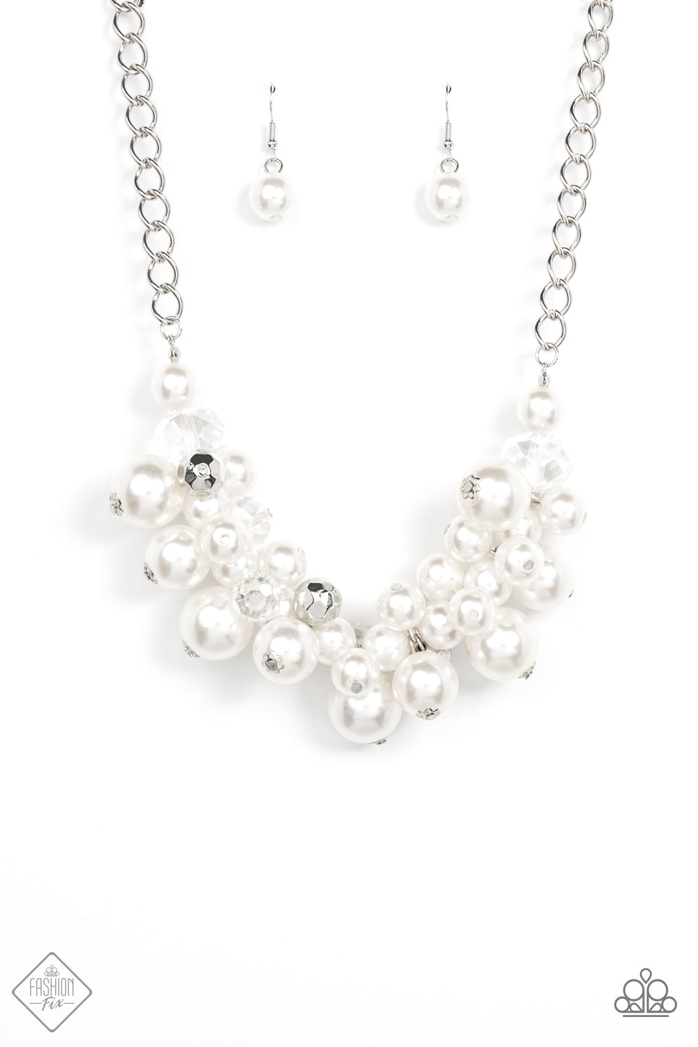 Romantically Reminiscent - White necklace Fashion Fix Jan 22'