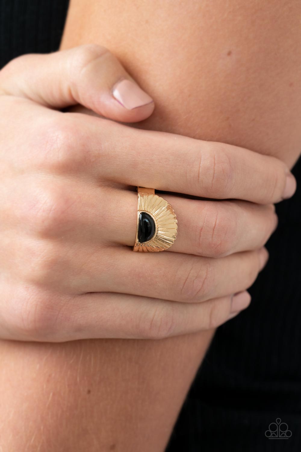 Fabulously FAN-tabulous - Gold ring