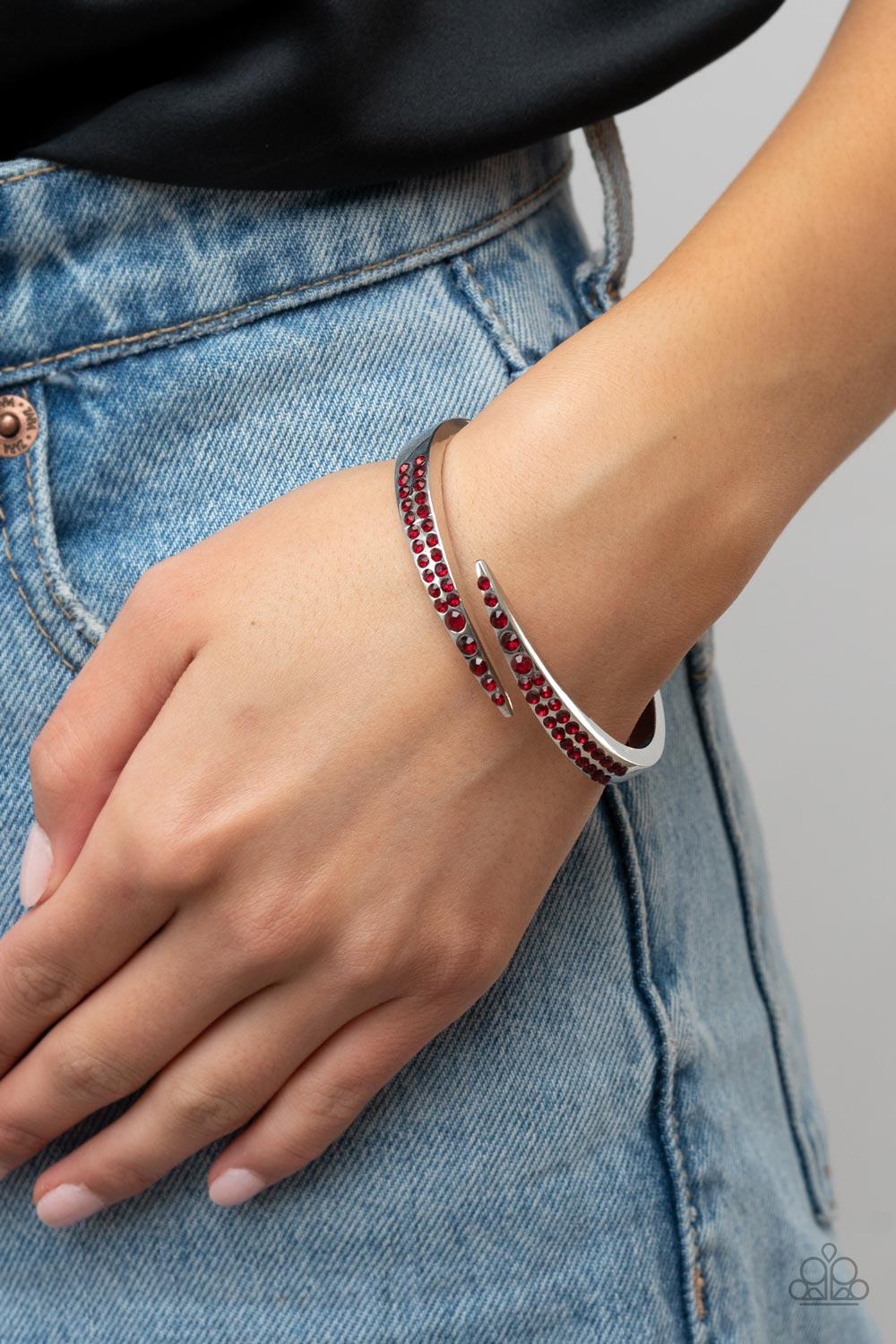 Sideswiping Shimmer - Red bracelet