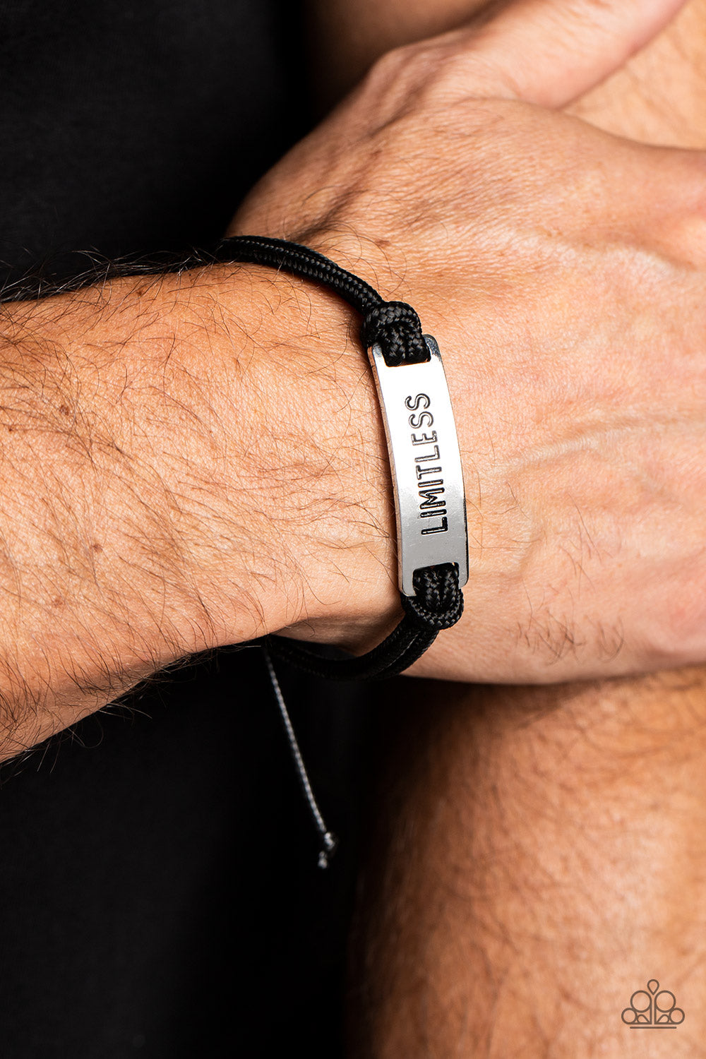 Limitless Layover - Black bracelet