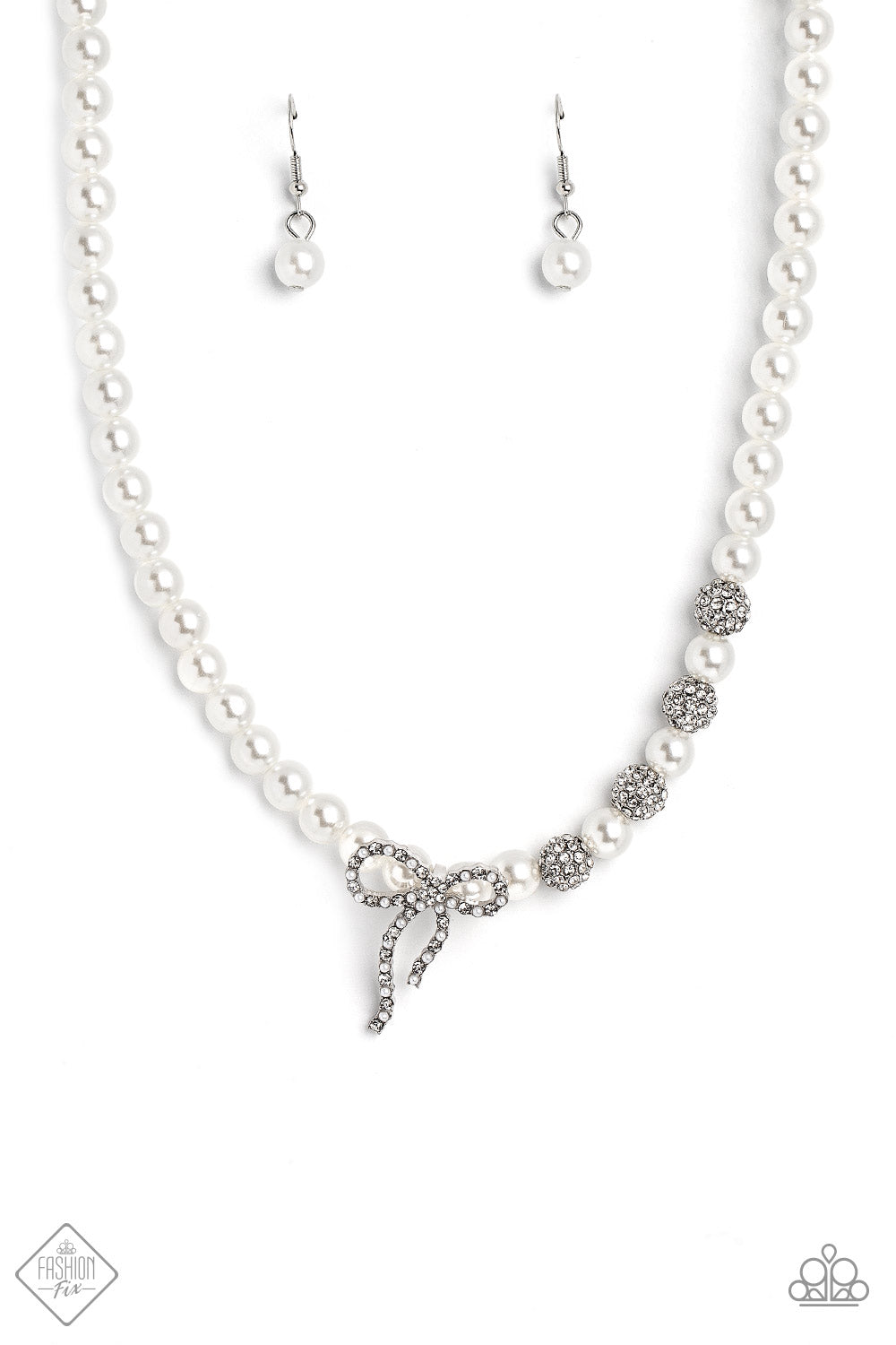 Classy Cadenza - White necklace