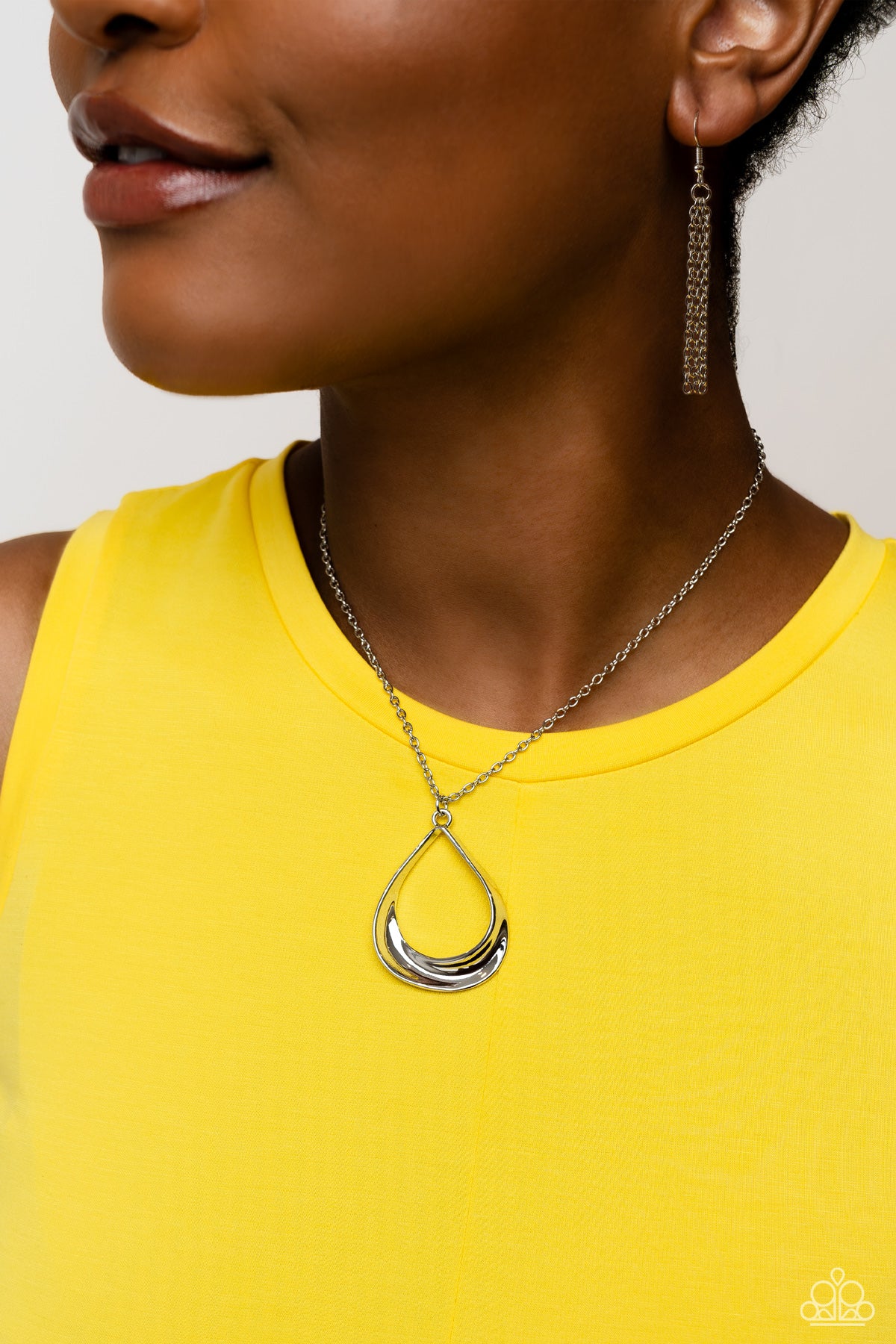 Subtle Season - Silver necklace