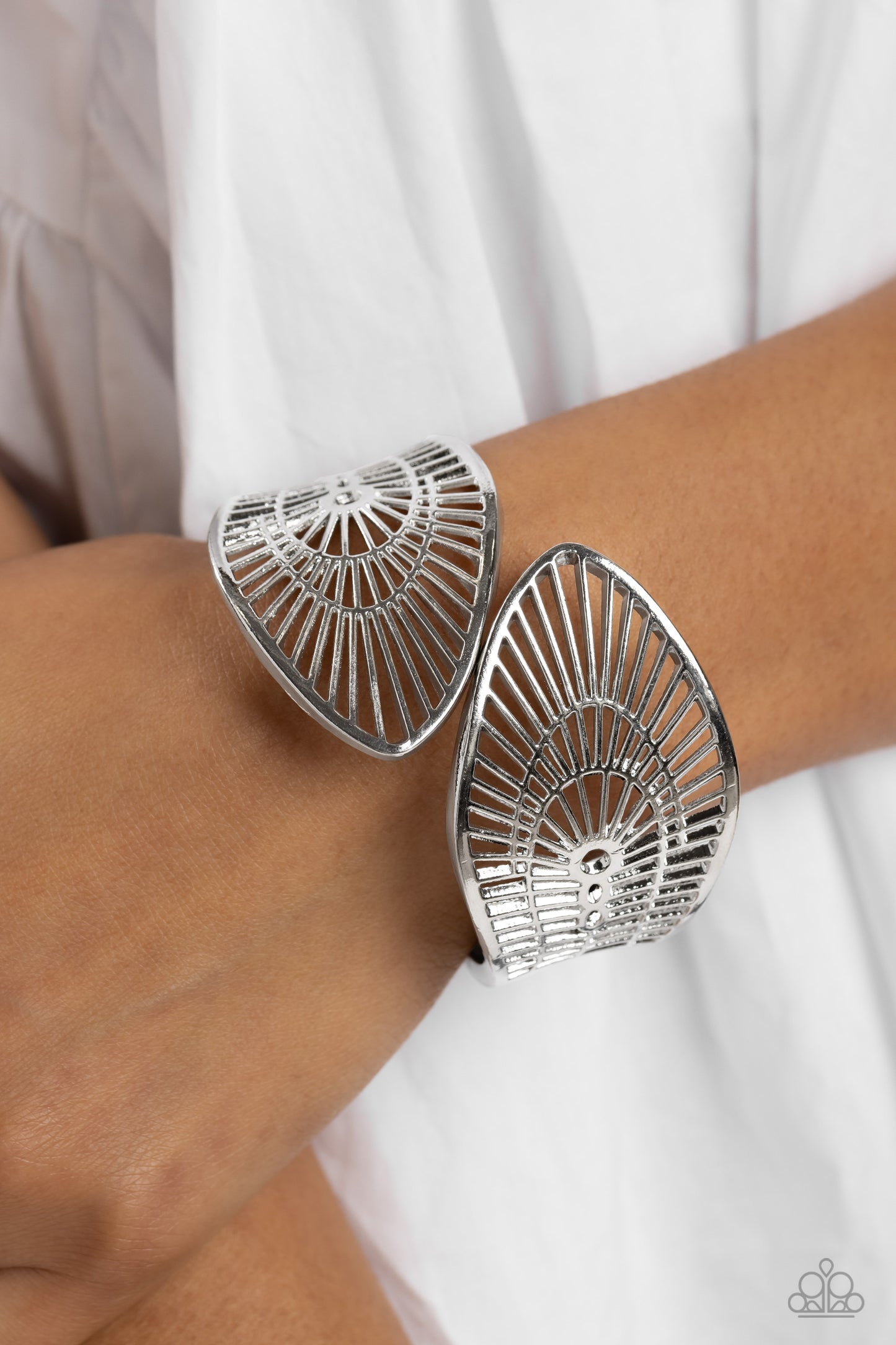 Palatial Palms - Silver bracelet