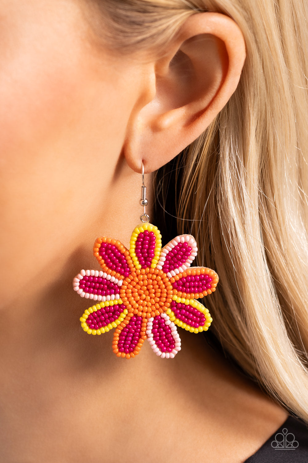 Decorated Daisies - Pink earrings