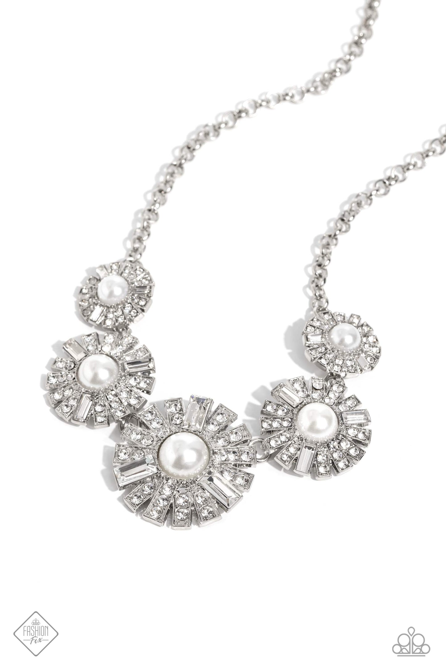 Gatsby Gallery - White necklace -fashion fix Oct 23'