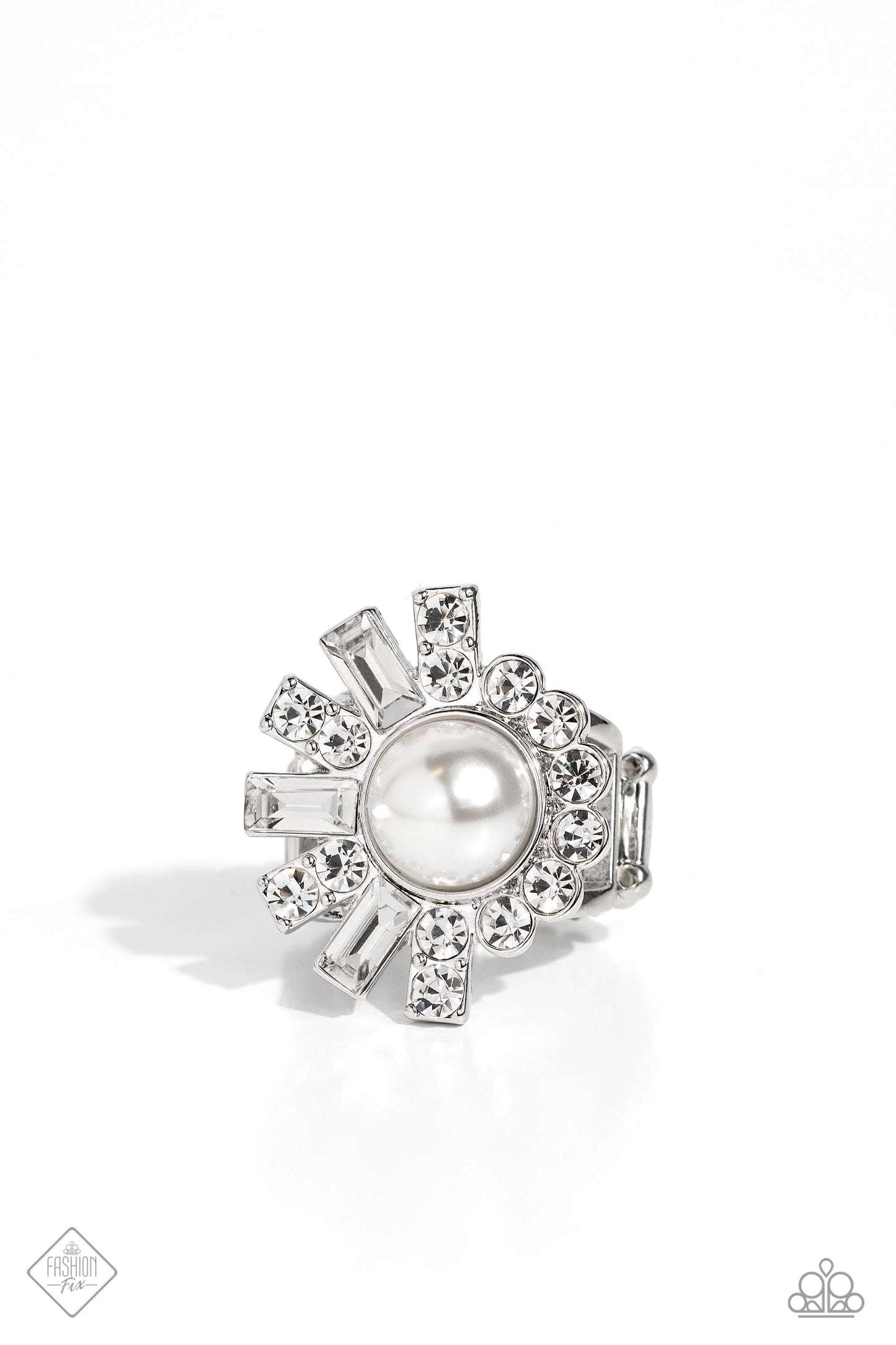 Gatsby Getaway - White ring -fashion fix Oct 23'