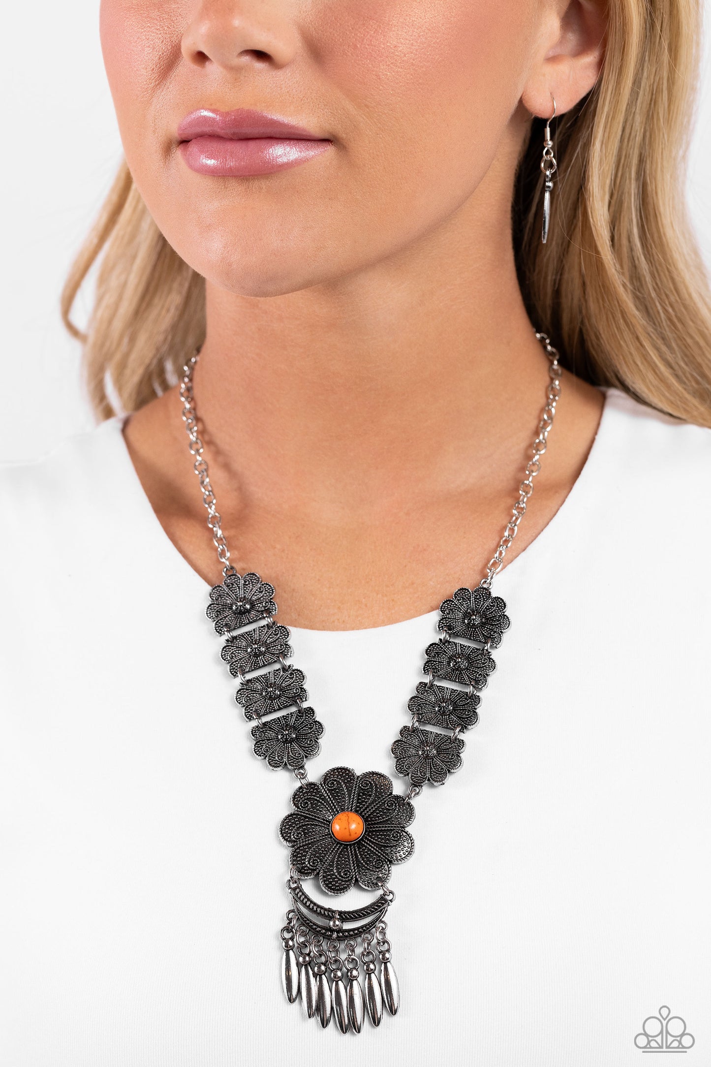 A La ROGUE - Orange necklace