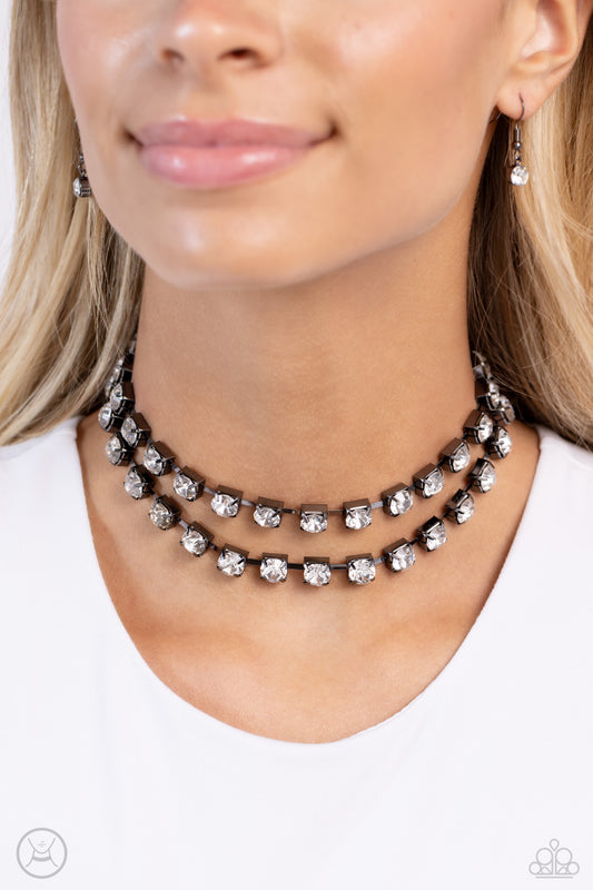 Glistening Gallery - Black necklace