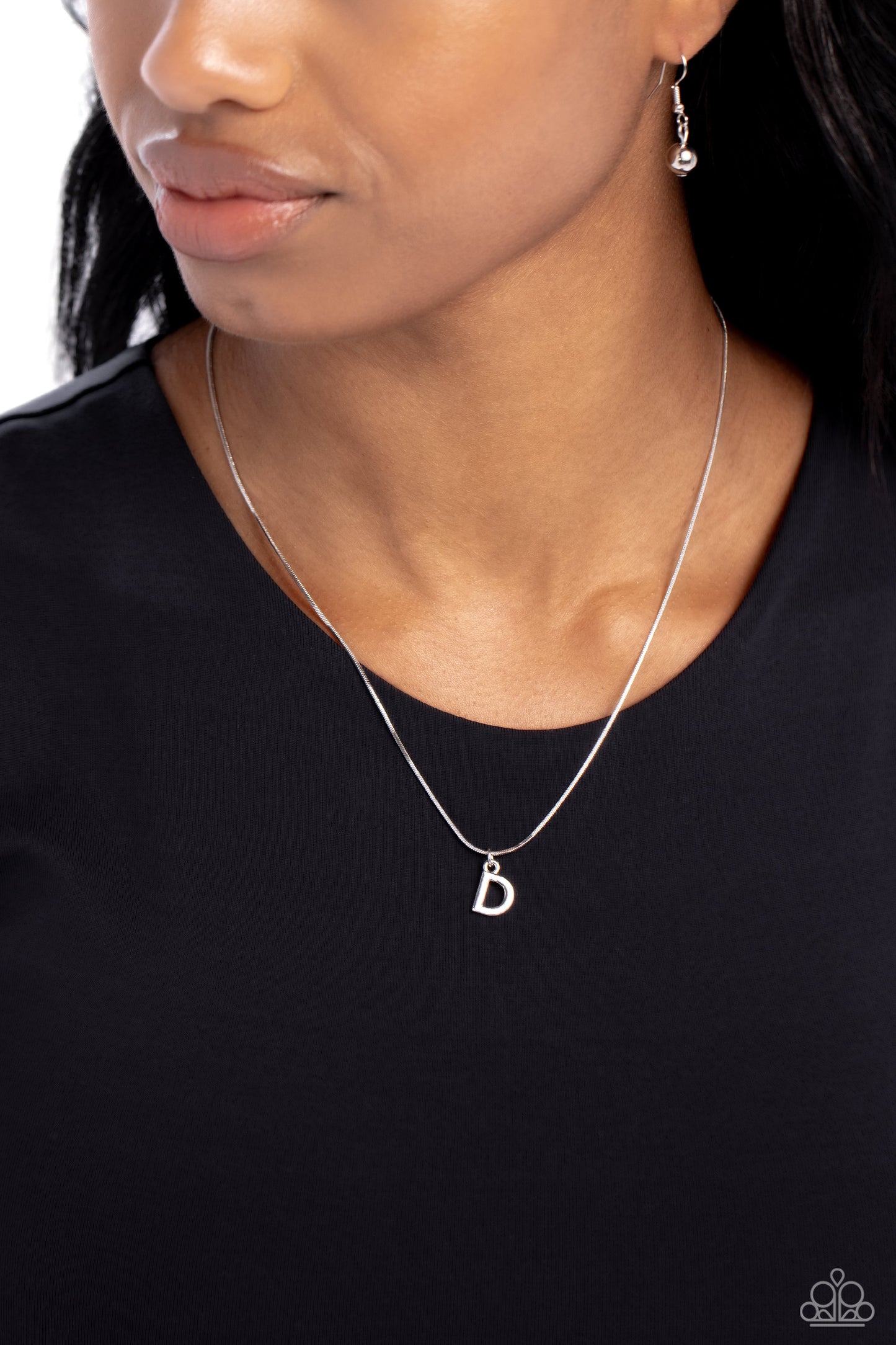 Seize the Initial - Silver - D necklace