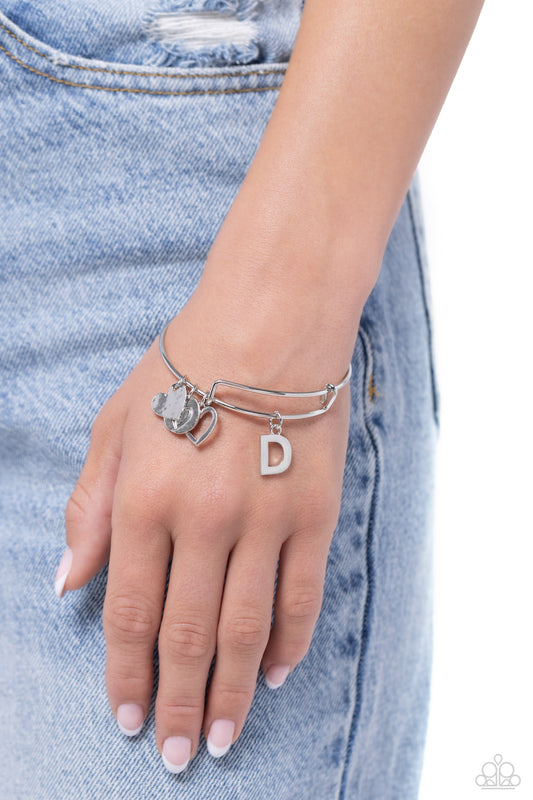 Making It INITIAL - Silver - D bracelet