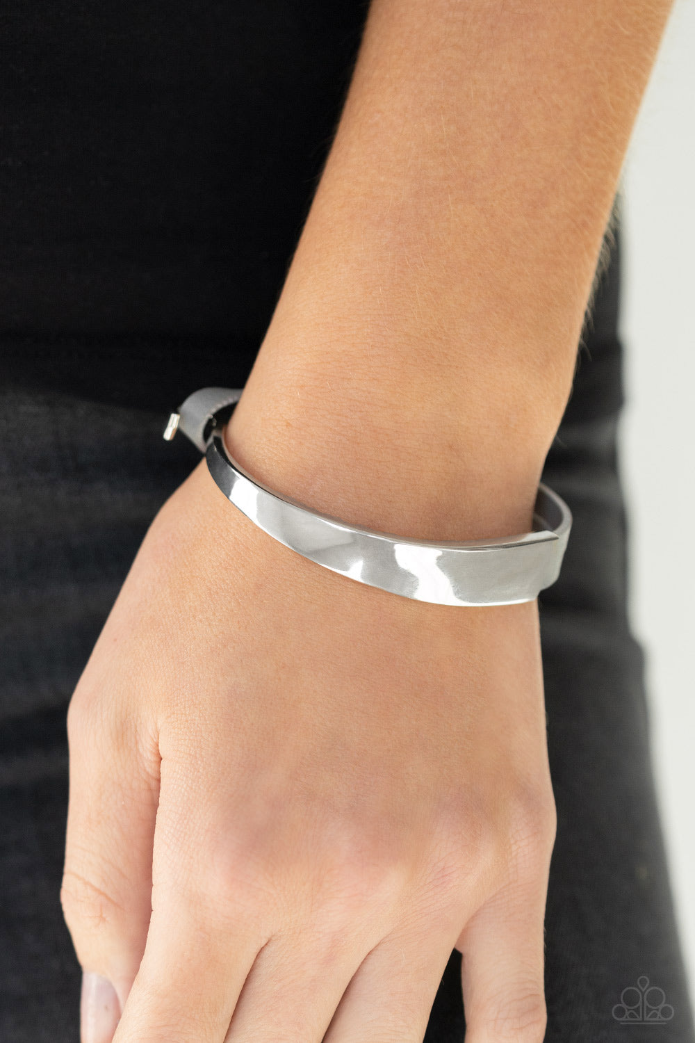 A Notch Above The Rest - Silver bracelet