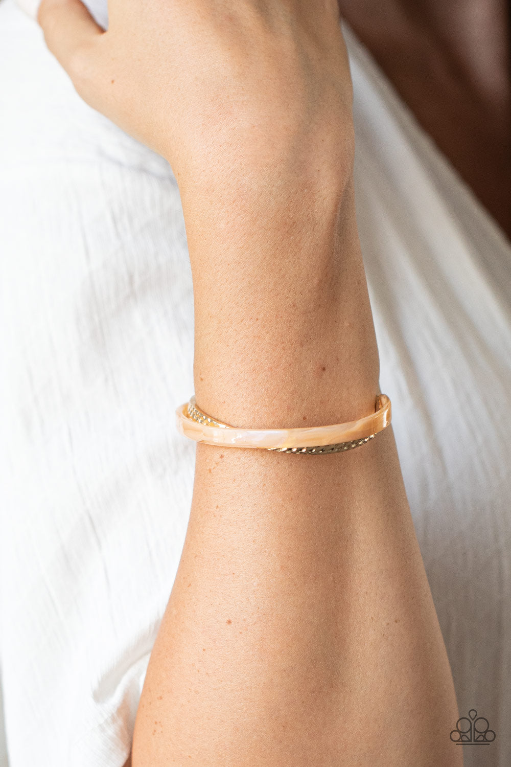 HAUTE On The Trail - Gold bracelet