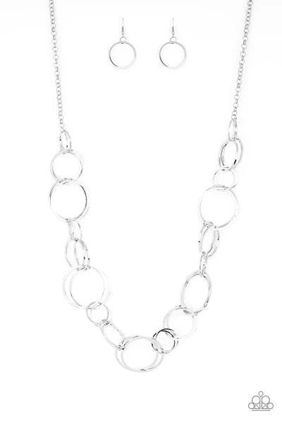 NATURAL-BORN RINGLEADER - SILVER NECKLACE